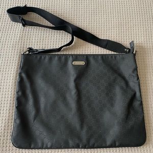 GUCCI Black Vinyl Messenger Bag